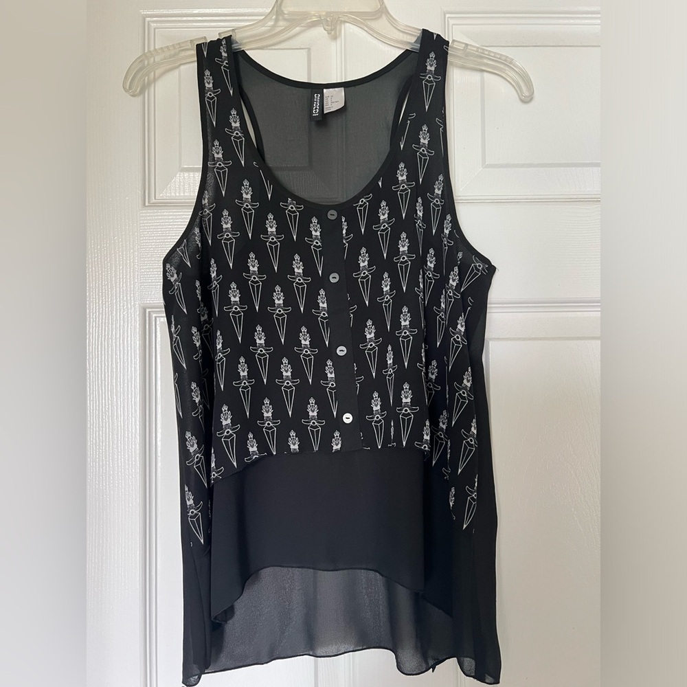 Black high low tank